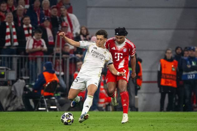 Soccer, Men, 2025 2026 season, Champions League quarter-final, second leg , FC Bayern Munich Real Madrid 4 3 , v l Arda Güler Real Madrid , Serge Gnabry Bayern Munich , 15 04 2026, Copyright: xMatthiasxKochx