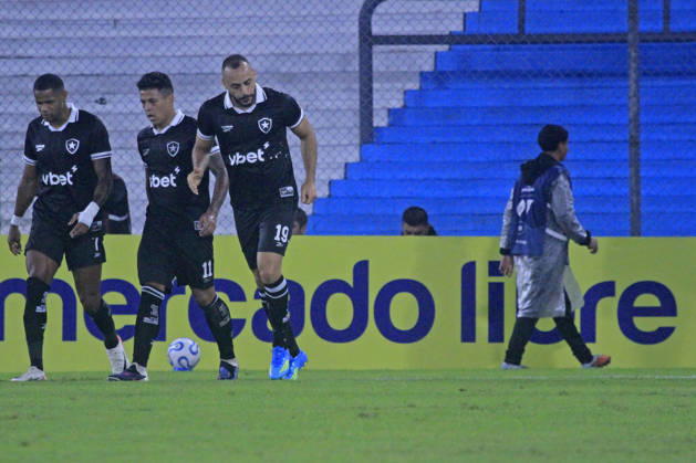 RECORD DATE NOT STATED 15th April 2026; Presidente Peron Stadium, Buenos Aires, Argentina; Copa Sudamericana Football Racing versus Botafogo; Arthur Cabral of Botafogo celebrates after scoring the first goal of his team PoolxPelaezxBurga DiaEsportivo