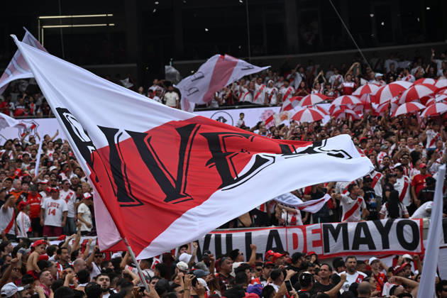 Torneo Apertura Mercado Libre 2026 match between River Plate and Boca Juniors BUENOS AIRES, ARGENTINA - APRIL 19: fans of River Plate previous a Torneo Apertura Mercado Libre 2026 match between River Plate and Boca Juniors at Mas Monumental Antonio Vespucio Liberti Stadium on April 19, 2026 in Buenos Aires, Argentina. Buenos Aires Buenos Aires Buenos Aires Argentina Copyright: xIMAGOx xPhotoCero5x xLucianoxBisbalx
