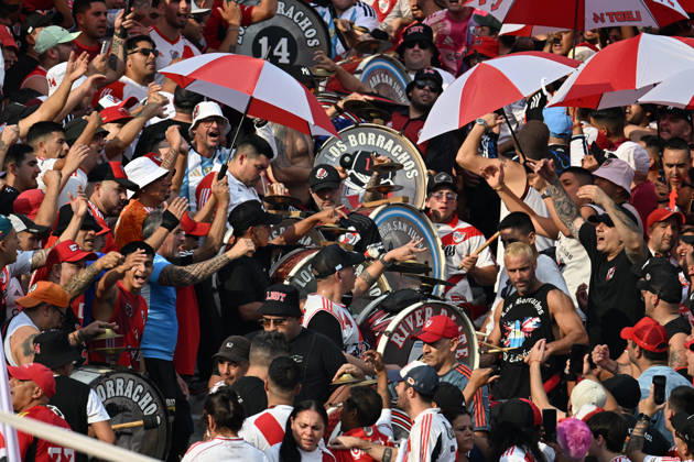 Torneo Apertura Mercado Libre 2026 match between River Plate and Boca Juniors BUENOS AIRES, ARGENTINA - APRIL 19: fans or River Plate previous a Torneo Apertura Mercado Libre 2026 match between River Plate and Boca Juniors at Mas Monumental Antonio Vespucio Liberti Stadium on April 19, 2026 in Buenos Aires, Argentina. Buenos Aires Buenos Aires Buenos Aires Argentina Copyright: xIMAGOx xPhotoCero5x xLucianoxBisbalx