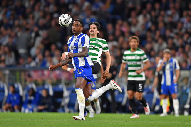 22nd April 2026; Dragao Stadium, Porto, Portugal; Taca de Portugal, FC Porto versus Sporting Lisboa; Pablo Rosario of FC Porto battles for possession ball with Francisco Trincao of Sporting Lisboa DanielxCastro DiaEsportivo