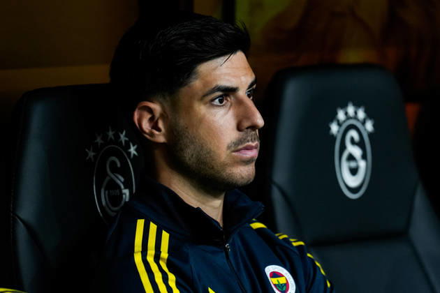 Galatasaray SK v Fenerbahce SK - Trendyol Super Lig Marco Asensio of Fenerbahce looks on during the Trendyol Super League match between Galatasaray and Fenerbahce at Rams Park in Istanbul, Turkey, on April 26, 2026. Istanbul Istanbul Turkey Copyright: xYagizxGurtugx originalFilename:gurtug-galatasa260426_npsLf