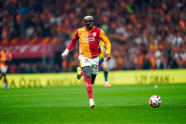 Galatasaray SK v Fenerbahce SK - Trendyol Super Lig Victor Osimhen of Galatasaray A.S. is in action during the Trendyol Super League match between Galatasaray and Fenerbahce at Rams Park in Istanbul, Turkey, on April 26, 2026. Istanbul Istanbul Turkey Copyright: xYagizxGurtugx originalFilename:gurtug-galatasa260426_npq4e