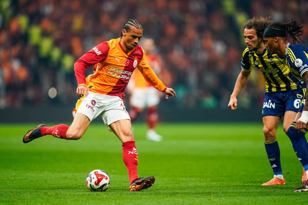 Galatasaray SK v Fenerbahce SK - Trendyol Super Lig Leroy Aziz Sane of Galatasaray A.S. is in action during the Trendyol Super League match between Galatasaray and Fenerbahce at Rams Park in Istanbul, Turkey, on April 26, 2026. Istanbul Istanbul Turkey Copyright: xYagizxGurtugx originalFilename:gurtug-galatasa260426_np064