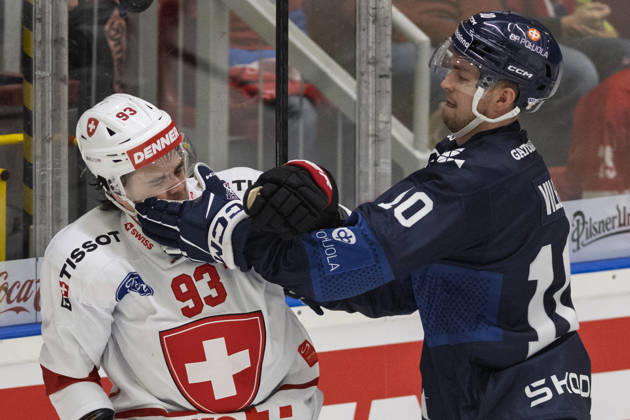Czech Hockey Games, part of Euro Hockey tour series match Switzerland vs Finland in Ceske Budejovice, May 2, 2026. From left Theo Rochette of Switzerland, Topias Vilen of Finland. (CTKxPhoto VaclavxPancer) CTKPhotoP2026050202573  CTKPhotoP2026050202573