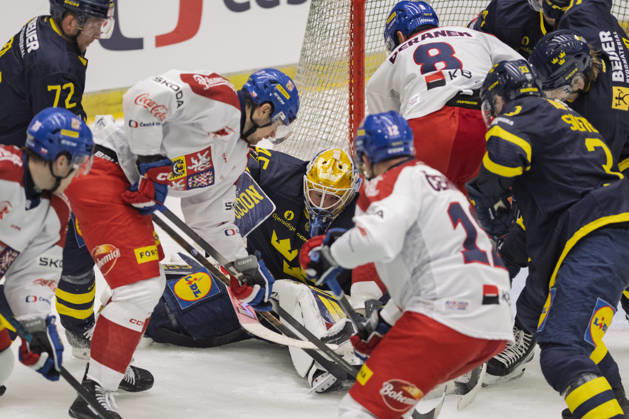 Czech Hockey Games, part of Euro Hockey tour series match Czech Republic vs. Sweden in Ceske Budejovice, May 2, 2026. Centre is goalie of Sweden Magnus Hellberg. (CTKxPhoto VaclavxPancer) CTKPhotoP2026050203692  CTKPhotoP2026050203692