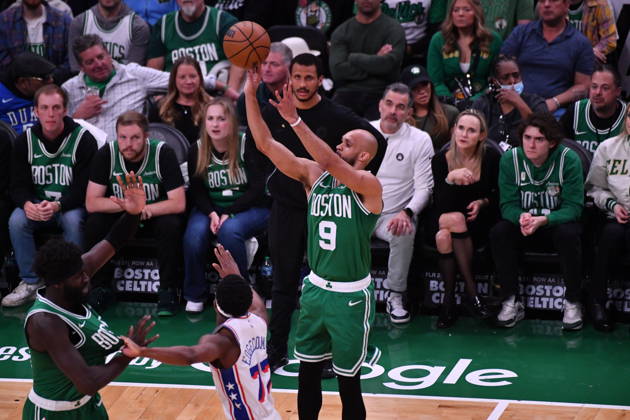 Boston Celtics v Philadelphia 76ers - NBA, Basketball Herren, USA Playoffs BOSTON, UNITED STATES - MAY 02: Boston Celtics’ Derrick White (9) takes a shot on net during a match between the Boston Celtics face the Philadelphia 76ers in Game Seven of their first-round playoff series at TD Garden in Boston, Massachusetts, on May 02, 2026. Joseph Prezioso Anadolu Massachusetts United States. Editorial use only. Please get in touch for any other usage. Copyright: x2026xAnadoluxJosephxPreziosox
