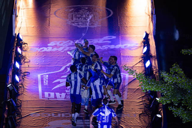 May 3, 2026, Porto, Porto, Portugal: Porto, PORTUGAL - May 02: FC Porto players as they celebrate their championship after the Primeira Liga match between FC Porto and FC Alverca at Estadio do Dragao on May 02, 2026 in Porto, Portugal. Porto Portugal - ZUMAe141 20260503_zsp_e141_016 Copyright: xLuisxEirasx