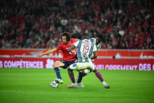 bouaddi ayyoub FOOT L1 2026 LILLE LE HAVRE 1 1 STADE PIERRE MAUROY VILLENEUVE D ASCQ FRANCE 03 05 2026 LAHALLE PIERRE gourna douath lucas 19 et ebonog simon en defense VILLENEUVE D ASCQ STADE PIERRE MAUROY France GermanyxJapanxUKxFrancexBelgiumxOUT Copyright: xLAHALLExPIERREx