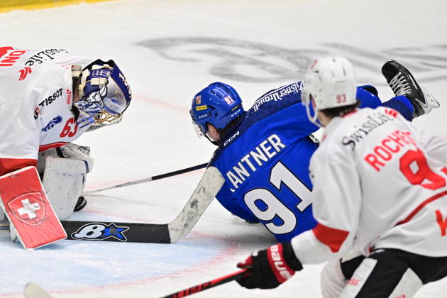 Czech Hockey Games, part of Euro Hockey tour series match Czech Republic vs. Switzerland in Ceske Budejovice, May 3, 2026. From left goalie of Switzerland Leonardo Genoni, Matyas Kantner of Czech Republic. (CTKxPhoto VaclavxPancer) CTKPhotoP2026050304308  CTKPhotoP2026050304308