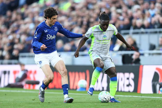 Merlin Rohl of Everton and Jeremy Doku of Manchester City Everton v Manchester City, Premier League, Football, Hill Dickinson Stadium, Liverpool , UK - 04 May 2026Liverpool Hill Dickinson Stadium United Kingdom EDITORIAL USE ONLY No use with unauthorised audio, video, data, fixture lists, club league logos or live services. Online in-match use limited to 120 images, no video emulation. No use in betting, games or single club league player publications. Copyright: xPhilxOldham Shutterstockx 16854616i