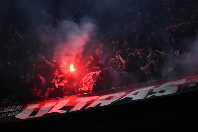 06 05 2026, xemx, Football UEFA Champions League 1 2 Final, FC Bayern Muenchen Paris St Germain v l Fans, Spectators, Jerseys, Mood, Emotions Paris to end Pyrotechnics, Benglos, Smoke, Fog, Fireworks DFL DFB REGULATIONS PROHIBIT ANY USE OF PHOTOGRAPHS as IMAGE SEQUENCES and or QUASI VIDEO Muenchen