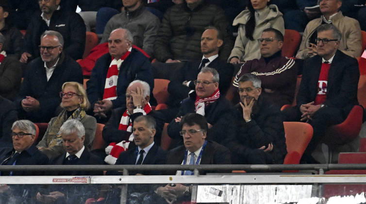06 05 2026, Football UEFA Championsleague 2025 2026 semi-final second leg, FC Bayern Munich Paris St Germain, in the Allianz Arena Munich, from left former Chairman of the Board Karl Heinz Rummenigge FC Bayern Munich , Honorary President Uli Hoeneß FC Bayern Munich, Hoeness , x, Chief Sports Officer Max Eberl Bayern Munich and Chairman of the Board Jan Christian Dreesen FC Bayern Munich and below President Herbert Hainer FC Bayern DFL and DFB regulations prohibit any use of photographs as image sequences and or quasi video