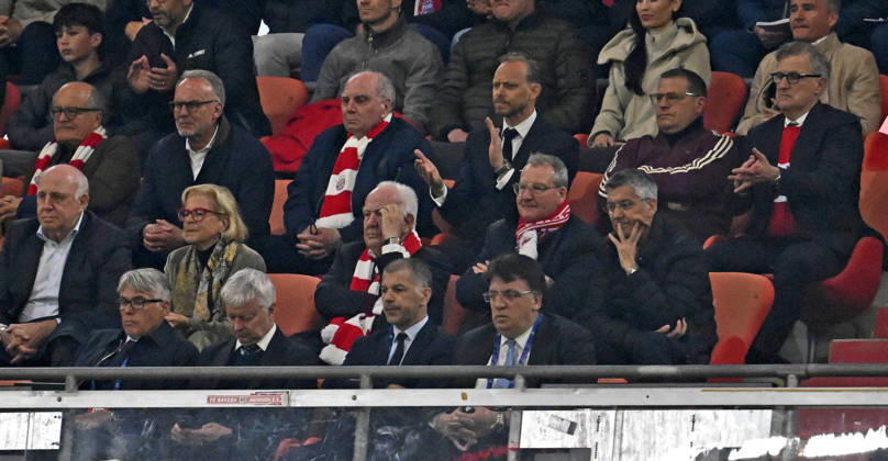 06 05 2026, Football UEFA Championsleague 2025 2026 semi-final second leg, FC Bayern Munich Paris St Germain, in the Allianz Arena Munich, from left former Chairman of the Board Karl Heinz Rummenigge FC Bayern Munich , Honorary President Uli Hoeneß FC Bayern Munich, Hoeness , x, Chief Sports Officer Max Eberl Bayern Munich and Chairman of the Board Jan Christian Dreesen FC Bayern Munich and below President Herbert Hainer FC Bayern DFL and DFB regulations prohibit any use of photographs as image sequences and or quasi video