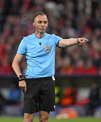 06 05 2026, Football UEFA Championsleague 2025 2026 semi-final second leg, FC Bayern Munich Paris St Germain, at Allianz Arena Munich, referee Joao Pinheiro Portugal DFL and DFB regulations prohibit any use of photographs as image sequences and or quasi video