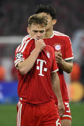 06 05 2026, xemx, Football UEFA Champions League 1 2 Final, FC Bayern Muenchen Paris St Germain v l Joshua Kimmich FC Bayern Muenchen Disappointed, sad, frustrated, helpless, DFL DFB REGULATIONS PROHIBIT ANY USE OF PHOTOGRAPHS as IMAGE SEQUENCES and or QUASI VIDEO Muenchen
