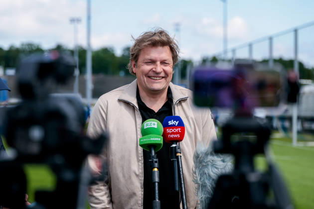 07 05 2026, Football, Training of FC Schalke 04 Media round with Director Professional Football Youri Mulder FC Schalke 04 Gelsenkirchen Training ground FC Schalke 04 NRW Germany xRHR PHOTO YYx Copyright: RHR-FOTOx RHR-FOTO YY