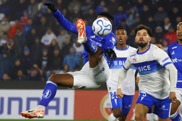 Futbol, Universidad Catolica vs Cruzeiro Fase de grupos, Copa Libertadores 2026. El jugador de Cruzeiro Keny Arroyo es fotografiado durante el partido de copa libertadores por el grupo D contra Universidad Catolica disputado en el estadio Claro Arena en Santiago, Chile. 06 05 2026 Jonnathan Oyarzun Photosport Football, Universidad Catolica vs Cruzeiro Group stage, Copa Libertadores 2026. Cruzeiro™s player Keny Arroyo is pictured during the copa libertadores match for group D against Universidad Catolica at the Claro Arena stadium in Santiago, Chile. 06 05 2026 Jonnathan Oyarzun Photosport Universidad Catolica vs Cruzeiro, Copa Libertadores 2026