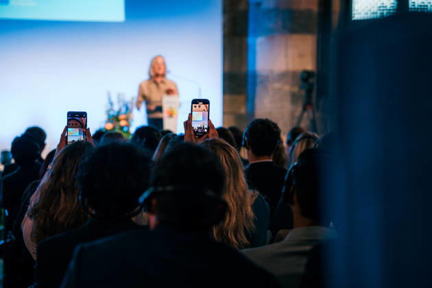 Germany, Aachen Presentation of the Charlemagne Youth Prize in the Coronation Hall in the Town Hall, Charlemagne Prize 2026 supporting program Award to Mario Draghi, Dr Angela Maas, Charlemagne Prize Board of Directors, cell phones, smartphones, memories Copyright: xThiemoxRudolphx