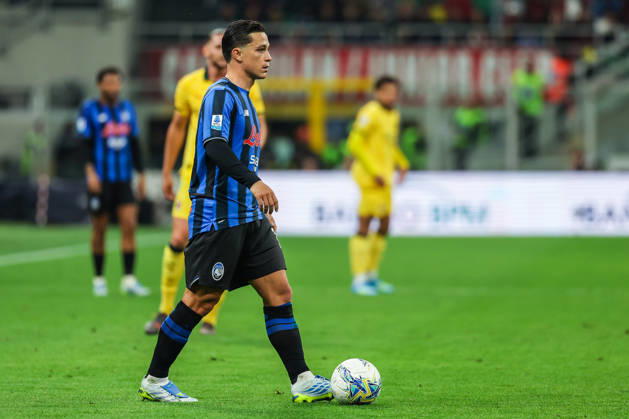 AC Milan vs Atalanta BC, Serie A football, Milano, Italy Giacomo Raspadori of Atalanta BC seen in action during Serie A 2025 26 football match between AC Milan and Atalanta BC at San Siro Stadium in Milan, Italy Italy, Milan, Milan, San Siro Stadium Copyright: xGonzalesxPhoto FCIx