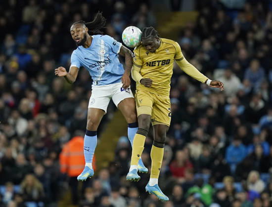 Manchester, England, 13th May 2026. Antoine Semenyo of Manchester City (l) and Jaydee Canvot of Crystal Palace (r) during the Manchester City vs Crystal Palace Premier League match at the Etihad Stadium, Manchester. Picture credit should read: Andrew Yates Sportimage EDITORIAL USE ONLY. No use with unauthorised audio, video, data, fixture lists, club league logos or live services. Online in-match use limited to 120 images, no video emulation. No use in betting, games or single club league player publications. SPI_052_AY_Man_City_Palace SPI-4799-0050