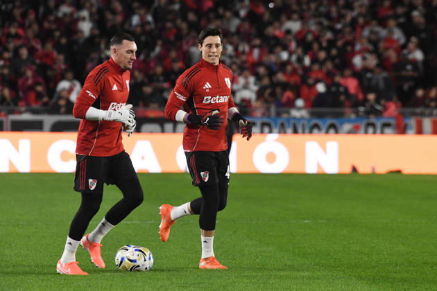 River Plate v Gimnasia y Esgrima La Plata - Torneo Apertura 2026 Franco Armani and Santiago Beltran of River Plate warm up before the match between River Plate and Gimnasia y Esgrima La Plata at Estadio Mas Monumental, Argentina, on May 13, 2023. Buenos Aires Buenos Aires Argentina Copyright: xFedericoxPerettix originalFilename:peretti-riverpla260514_npEkO