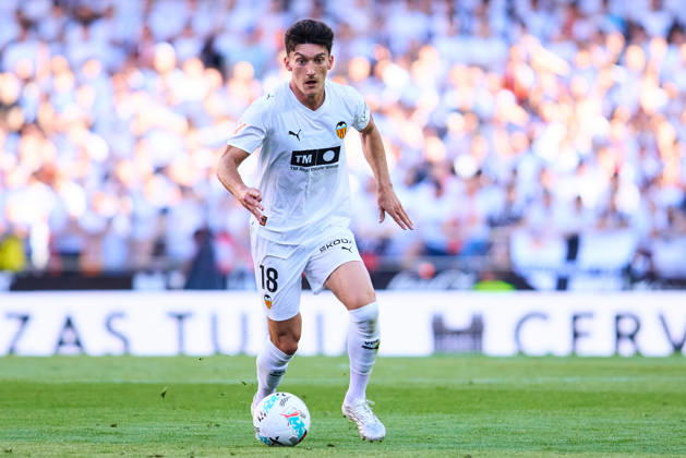 Valencia CF v Rayo Vallecano - LaLiga EA Sports VALENCIA, SPAIN - MAY 14: Jose Luis Garcia Pepelu of Valencia CF runs with the ball during to the LaLiga EA Sports match between Valencia CF and Rayo Vallecano at Estadio Mestalla on May 14, 2026 in Valencia, Spain. (Photo by Jose Torres Photo Players Images Magara Press) Valencia Estadio Mestalla Spain Copyright: xJosexTorresx