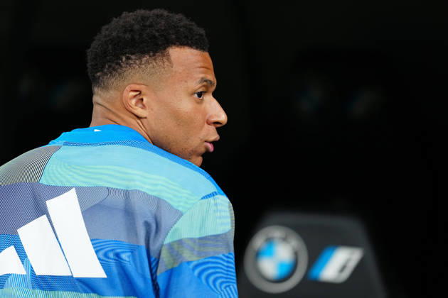 May 15, 2026, Madrid, Spain: Kylian MbappÃ of Real Madrid CF is seen during the warmup prior to the LaLiga EA Sports match between Real Madrid CF and Real Oviedo at the Santiago BernabÃ u. Final Score: Real Madrid 2-0 Real Oviedo Madrid Spain - ZUMAs197 20260515_aaa_s197_027 Copyright: xGokhanxTanerx