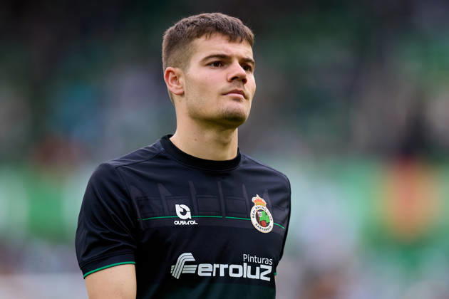 Racing Santander v Real Valladolid - LaLiga Hypermotion Peio Canales of Real Racing Club de Santander looks on prior to the LaLiga Hypermotion match between Racing Santander and Real Valladolid at Campos de de El Sardinero on May 16, 2026, in Santander, Spain. Santander Campos de Sport de El Sardinero Santander Spain RL_RCGSvRVALL_000019 Copyright: xRicardoxLarreinax