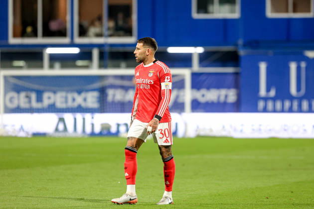 GD Estoril Praia v SL Benfica - Primeira Liga Nicolas Otamendi of SL Benfica looks on during the Primeira Liga match between GD Estoril Praia and SL Benfica at Estadio Antonio Coimbra da Mota in Estoril, Portugal, on May 16, 2026. Lisbon Estoril Portugal Copyright: xValterxGouveiax originalFilename:gouveia-16052026260517_nplht
