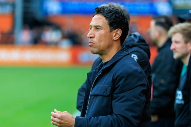 2026-05-17 FC Volendam v SC Telstar - Dutch Eredivisie VOLENDAM, NETHERLANDS - MAY 17: Headcoach Anthony Correia of Telstar during the Dutch Eredivisie match between FC Volendam and SC Telstar at Kras Stadion on May 17, 2026 in Volendam, Netherlands. Volendam Kras Stadion Netherlands Content not available for redistribution in The Netherlands directly or indirectly through any third parties. Copyright: xMarcelxvanxPlateringenx