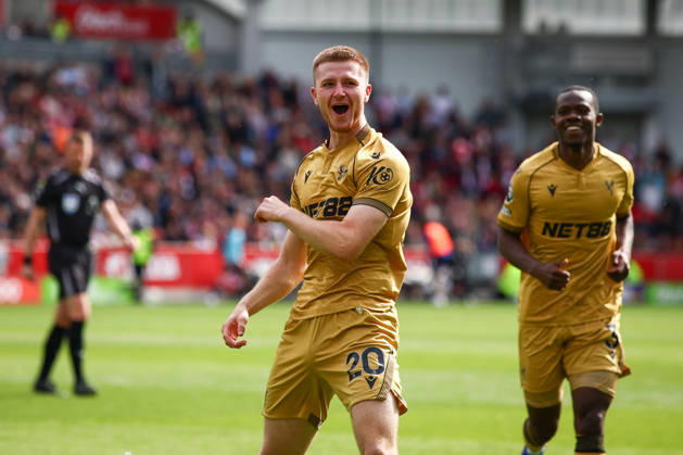 Premier League: Brentford v Crystal Palace LONDON, UK - 17th May 2026: Adam Wharton of Crystal Palace celebrates scoring his side s second goal during the Premier League match between Brentford FC and Crystal Palace FC at Gtech Community Stadium London Gtech Community Stadium England United Kingdom Copyright: xCraigxMercerx xPeakxActionxPhotosx