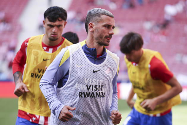 Atletico de Madrid vs Girona, on the 37th matchday of the 2025 26 Spanish First Division May 17, 2026, Madrid, Spain Antoine Griezmann is warm up during the Spanish championship LaLiga football match between Atletico de Madrid and Girona CF on 17 May 2026 at Estadio Santiago Bernabeu in Madrid, Spain Madrid, Spain Madrid Madrid Madrid Spain Copyright: xAlejandroxMatiasx
