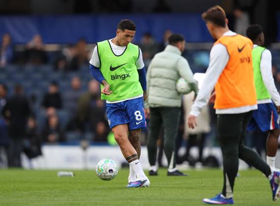 Premier League - Chelsea v Tottenham Hotspur LONDON, ENGLAND, MAY 19: Enzo Fernandez of Chelsea warms up ahead of the Premier League match between Chelsea v Tottenham Hotspur at Stamford Bridge Stadium, London, England, on May 19. (Photo by Daniel Weir) London Stamford Bridge Stadium England Copyright: xDanielxWeir SportsxPressxPhotox Sportspressphoto_SPR150144