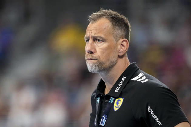 Maik Machulla coach, head coach, RNL , single picture, single photo, action, action, looking disappointed, disappointment, frustration, disappointed, pessimistic, 24 05 2026, Mannheim Germany , Handball, Bundesliga, Rhein Neckar Löwen SC Magdeburg xozx
