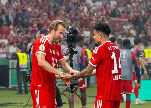 Soccer, men, 2025 2026 season, 83 DFB Cup final, FC Bayern Munich VfB Stuttgart 3 0 , f l Harry Kane Bayern Munich , Luis Diaz Bayern Munich , cheering after scoring 2 0, 23 05 2026, Copyright: xMatthiasxKochx