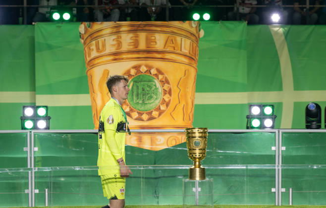 Soccer, Men, Season 2025 2026, 83 DFB Cup Final, FC Bayern Munich VfB Stuttgart 3 0 , Goalkeeper Alexander Nübel VfB Stuttgart , Disappointment after final whistle, 23 05 2026, Copyright: xMatthiasxKochx