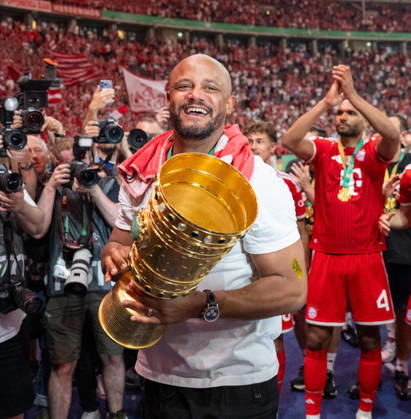 Soccer, Men, Season 2025 2026, 83 DFB Cup Final, FC Bayern Munich VfB Stuttgart 3 0 , Coach Vincent Kompany Bayern Munich , Lap of honor with trophy, cheering after the final whistle, 23 05 2026, Copyright: xMatthiasxKochx