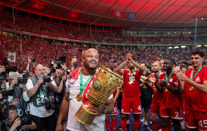 Soccer, Men, Season 2025 2026, 83 DFB Cup Final, FC Bayern Munich VfB Stuttgart 3 0 , Coach Vincent Kompany Bayern Munich , Lap of honor with trophy, cheering after the final whistle, 23 05 2026, Copyright: xMatthiasxKochx