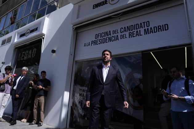 May 25, 2026, Madrid, Madrid, Spain: Enrique Riquelme attends the Media during the opening of his new campaign headquarters for his candidacy for the presidency of Real Madrid next to Bernabeu stadium on May 25, 2026, in Madrid, Spain. Madrid Spain - ZUMAa181 20260525_zaa_a181_011 Copyright: xOscarxJ.xBarrosox