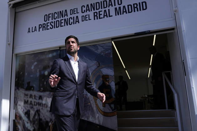 May 25, 2026, Madrid, Madrid, Spain: Enrique Riquelme attends the Media during the opening of his new campaign headquarters for his candidacy for the presidency of Real Madrid next to Bernabeu stadium on May 25, 2026, in Madrid, Spain. Madrid Spain - ZUMAa181 20260525_zaa_a181_013 Copyright: xOscarxJ.xBarrosox