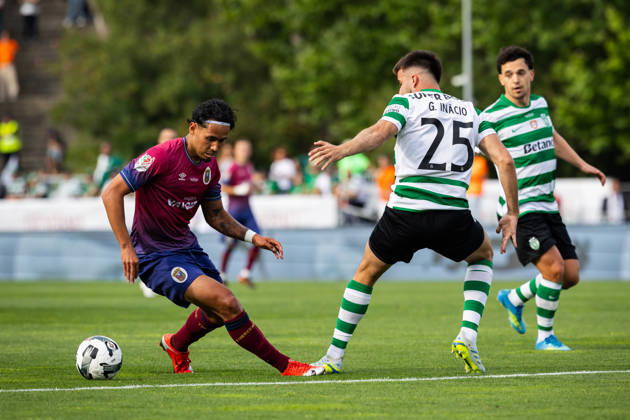 Sporting CP vs SCU Torreense in Oeiras - 24 May 2026 Luis Quintero of SCU Torreense (L) and Goncalo Inacio of Sporting CP (R) seen in action during the Portuguese Cup 2025 2026 - Final match between Sporting CP and SCU Torreence at Estadio Nacional. (Final score: Sporting CP 1 - 2 SCU Torreense) Oeiras Portugal Copyright: xHenriquexCasinhasx xSOPAxImagesx HCASINHAS_24052026_SPORTINGCP_VS_SCUTORREENSE_018