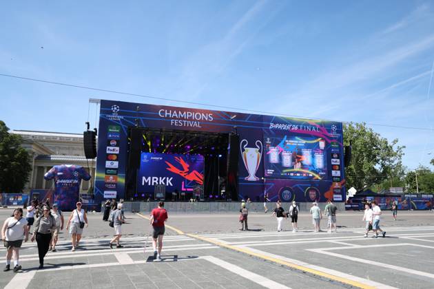 30.05.2026 - SOCCER - 2025-2026 UEFA Champions League final , Paris vs Arsenal General view of the fan zone ahead of the 2025-2026 UEFA Champions League Final between Paris and Arsenal in Budapest, showing crowds and pre match atmosphere Budapest Puskas Arena ,Budapest Puskas Arena Hungary