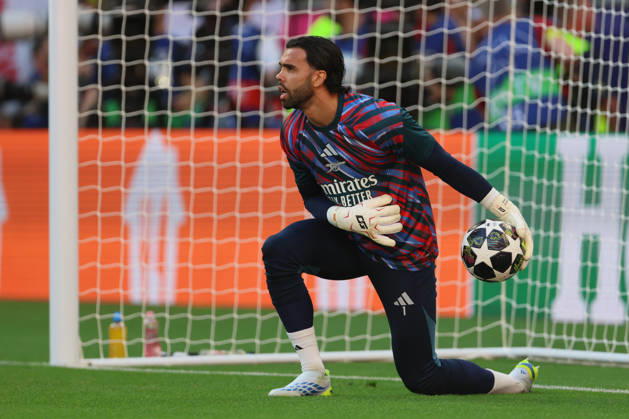 Paris Saint-Germain v Arsenal FC - UEFA Champions League Final 2026 David Raya, goalkeeper of Arsenal warms up before the UEFA Champions League Final 2026 match between Paris Saint-Germain and Arsenal FC at Puskas Arena on May 30, 2026 in Budapest, Hungary. WARNING! This Photograph May Only Be Used For Newspaper And Or Magazine Editorial Purposes. May Not Be Used For Publications Involving 1 player, 1 Club Or 1 Competition Without Written Authorisation From Football DataCo Ltd. For Any Queries, Please Contact Football DataCo Ltd on +44 (0) 207 864 9121 Budapest Puskas Arena Hungary Hungary Copyright: xAllstarxPicturexLibraryxLtdx
