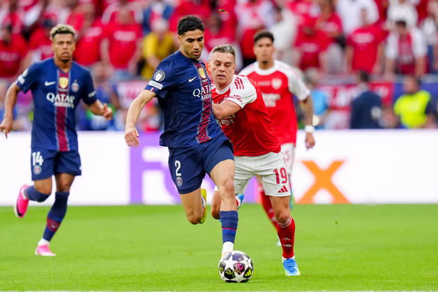 Paris Saint-Germain v Arsenal FC - UEFA Champions League Final 2026 Achraf Hakimi of Paris Saint-Germain FC competes for the ball with Leandro Trossard of Arsenal FC during the UEFA Champions League Final match between Paris Saint-Germain FC and Arsenal FC at Puskas Arena on May 30, 2026 in Budapest, Hungary Budapest Puskas Arena Hungary Hungary Copyright: xGiuseppexMaffiax 260528UCLFinal_PSG-Arsenal_GM_04751