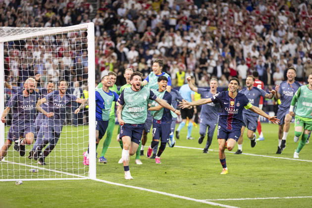 Football: Finale EUFA Champions League 2025-2026 - Paris Saint Germanin (PSG) V Arsenal - Puskas ArÃ na de Budapest Hongrie - 30 05 2026 CÃ lÃ bration de l Ã quipe de Paris Saint Germain (PSG) apres avoir remportÃ la victoire.  Copyright: xx