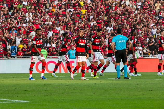 RECORD DATE NOT STATED Flamengo and Coritiba, for the 18th round of the Brazilian championship. Rio de Janeiro (RJ) 05 30 2026 - Flamengo Coritiba Brasilerao Maracana - Samuel Lino, Flamengo player, celebrating the team s first goal, in the match between Flamengo and Coritiba, for the 18th round of the Brazilian championship, on the afternoon of this Saturday (30), at the Maracana stadium, in Rio de Janeiro.(Foto: Lucas Simonin Gomes Thenews2 imago images) SPO Copyright: xLucasxSimoninxGomesx