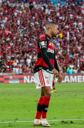 RECORD DATE NOT STATED Flamengo and Coritiba, for the 18th round of the Brazilian championship. Rio de Janeiro (RJ) 05 30 2026 - Flamengo Coritiba Brasilerao Maracana - Samuel Lino, Flamengo player, in the match between Flamengo and Coritiba, for the 18th round of the Brazilian championship, on the afternoon of this Saturday (30), at the Maracana stadium, in Rio de Janeiro.(Foto: Lucas Simonin Gomes Thenews2 imago images) SPO Copyright: xLucasxSimoninxGomesx