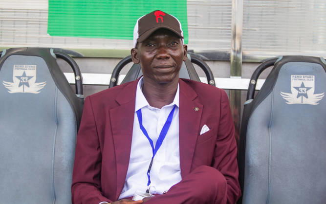 Nigeria v Guinea - 2026 FIFA U-17 Women s World Cup Qualifier A Guinea official looks on during Nigeria s U-17 women s national team, Nationalteam the Flamingos, 6-0 (11-0 aggregate) victory over Guinea U-17 in the second leg of the 2026 FIFA U-17 Women s World Cup Qualifier at Remo Stadium in Ikenne, Ogun State, Nigeria, on May 31, 2026. The victory secures Nigeria s place in the final round of the qualifiers for the 2026 FIFA U-17 Women s World Cup in Morocco. Ikenne Nigeria  Copyright: xAdekunlexAjayix originalFilename:ajayi-notitle260531_npnbw