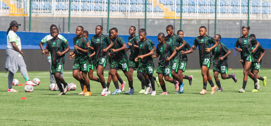 Nigeria v Guinea - 2026 FIFA U-17 Women s World Cup Qualifier Nigeria s U-17 women s national team, Nationalteam the Flamingos, warm up during their 6-0 (11-0 aggregate) victory over Guinea U-17 in the second leg of the 2026 FIFA U-17 Women s World Cup Qualifier at Remo Stadium in Ikenne, Ogun State, Nigeria, on May 31, 2026. The victory advances Nigeria to the final round of the qualifiers for the 2026 FIFA U-17 Women s World Cup in Morocco. Ikenne Nigeria  Copyright: xAdekunlexAjayix originalFilename:ajayi-notitle260531_npaI8